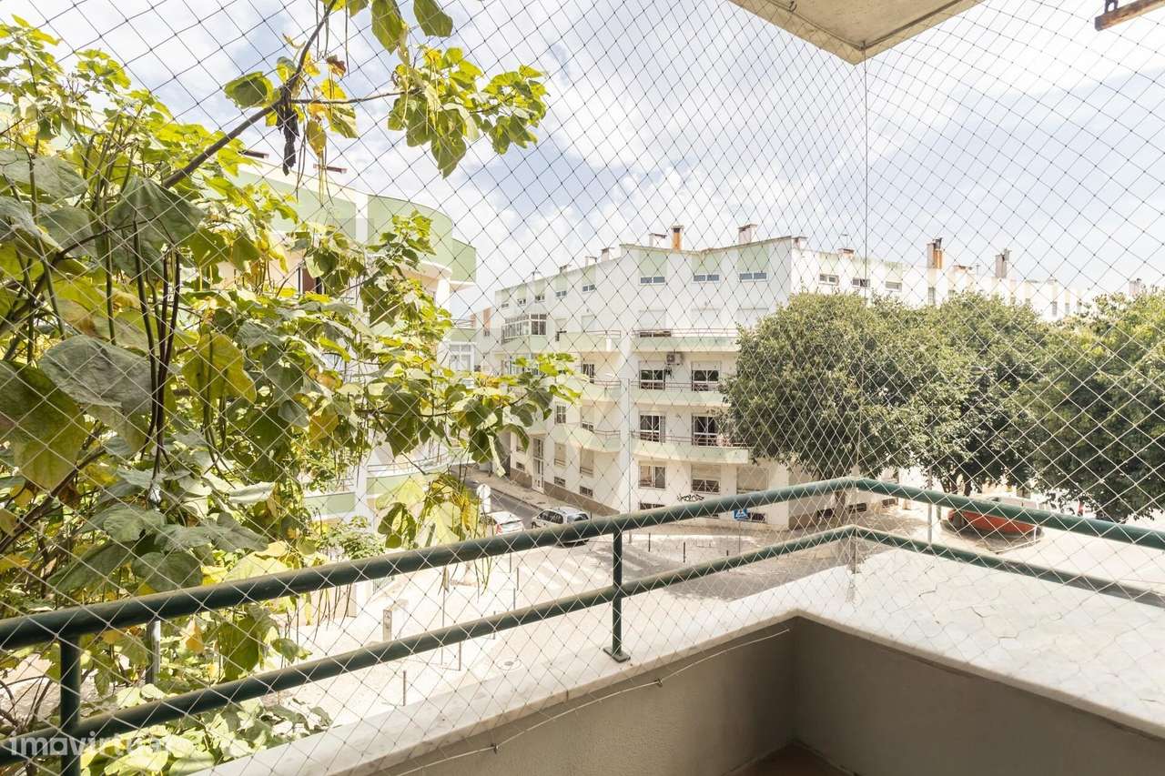 Apartamento T1 na Charneca da Caparica-37