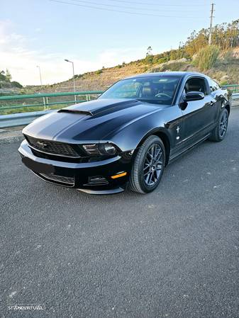 Ford Mustang - 1