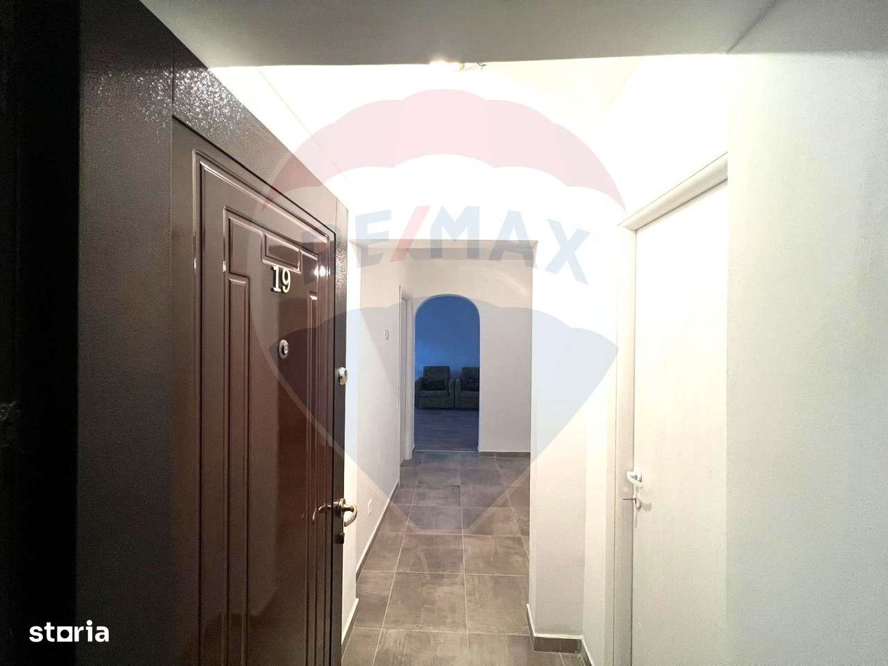 Apartament cu 3 camere decomandate de vânzare în zona Republicii - Imagine principală: 3/10