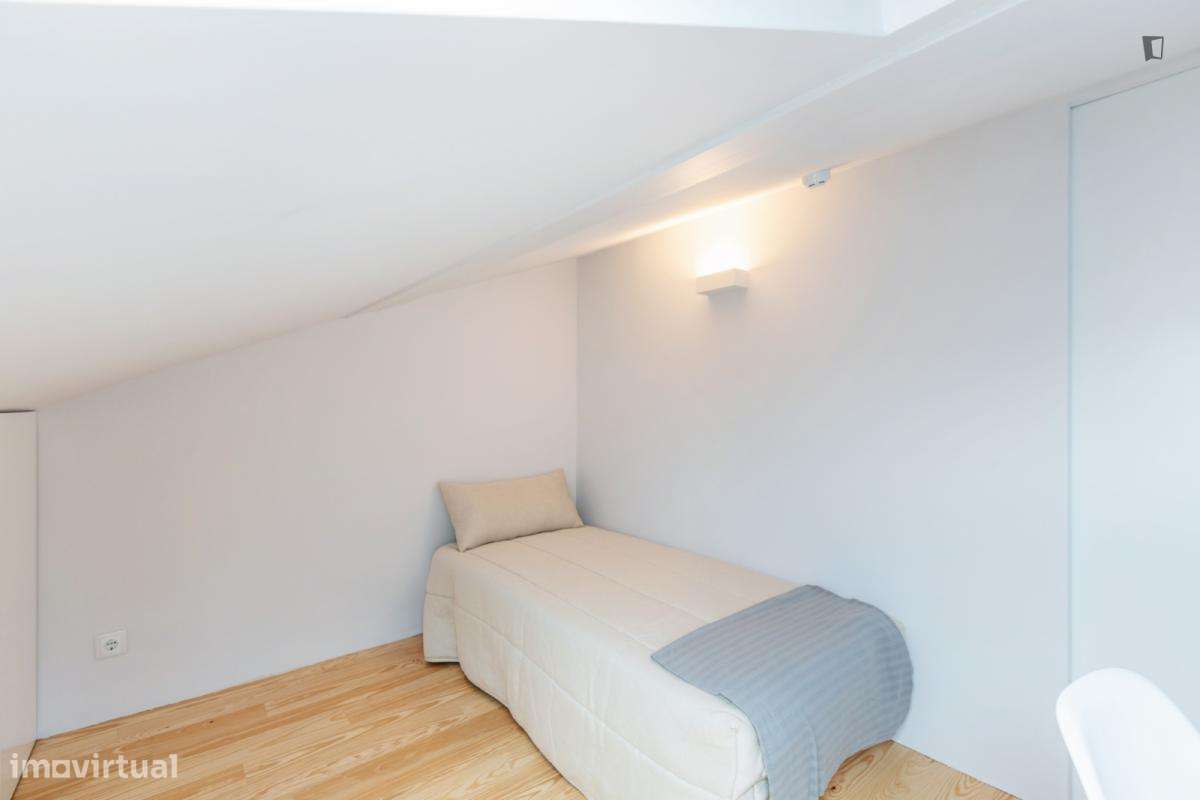 Quarto - localizado em Paranhos Porto - Grande imagem: 5/16