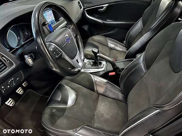 Volvo V40 D4 Drive-E R-Design Momentum - 10