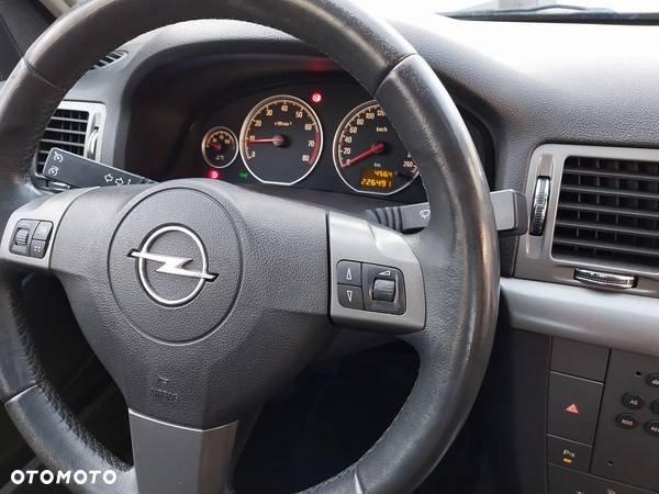 Opel Vectra 1.6 Elegance - 26