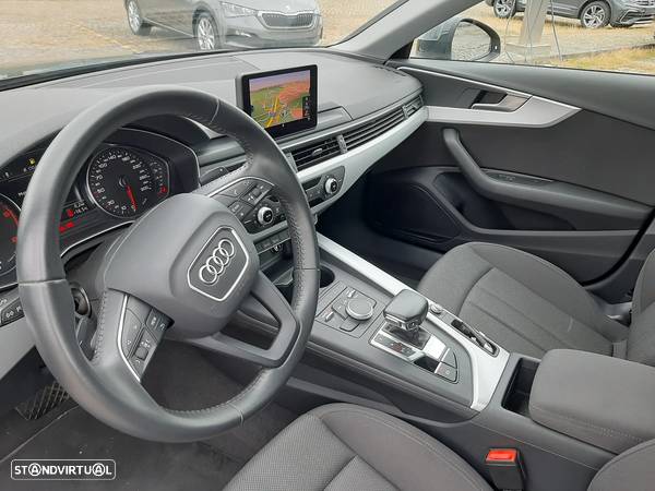 Audi A4 Avant 2.0 TDI S tronic - 4