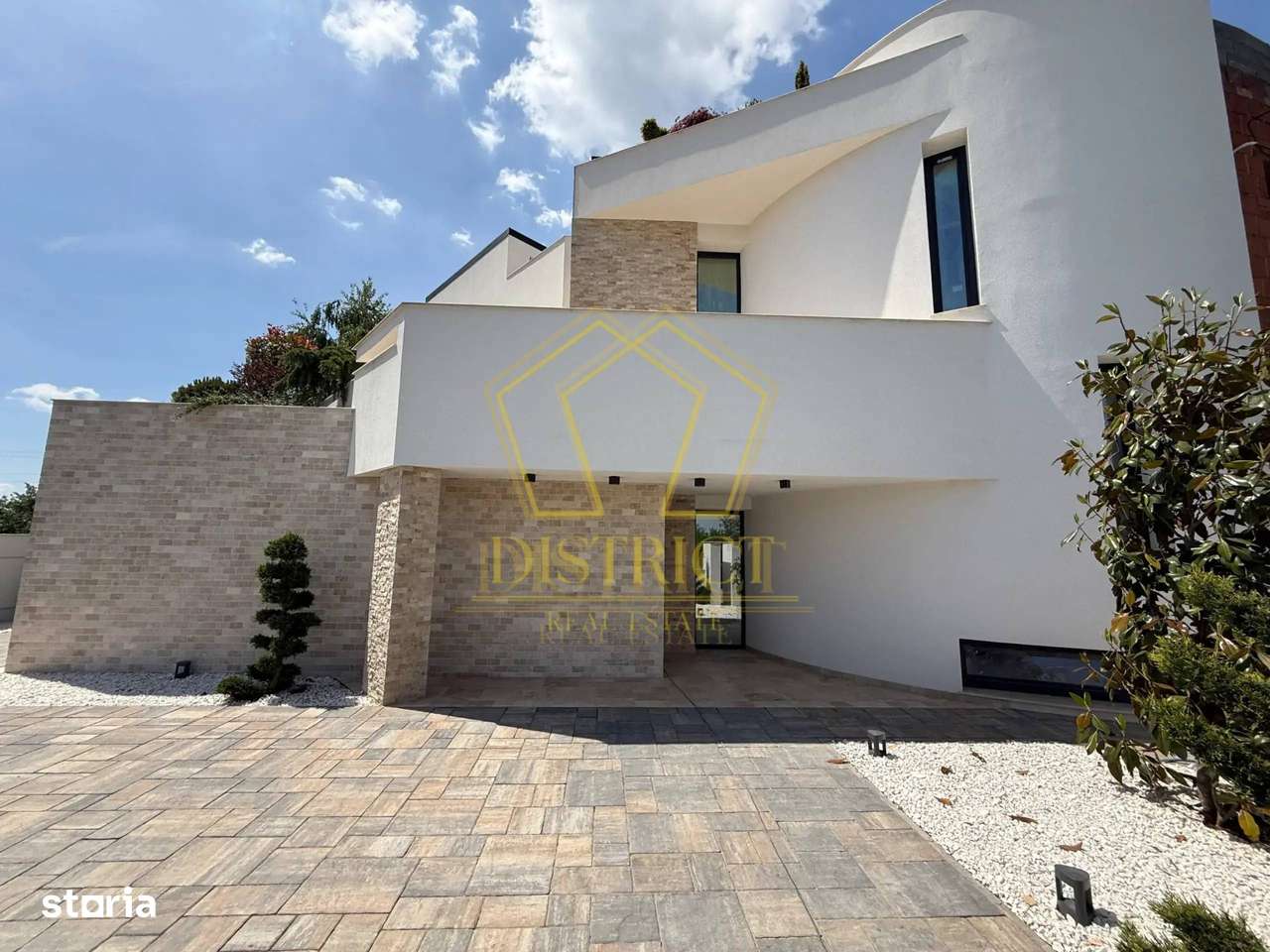 Casa individuală impresionant cu 4 camere si 5 bai | Mosnita Noua - Imagine principală: 3/15