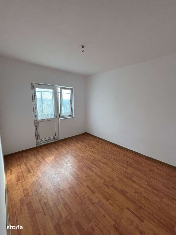 De vanzare 2 camere,2 balcoane,zona Roman Voda,Pret 46500 euro - Imagine principală: 5/11