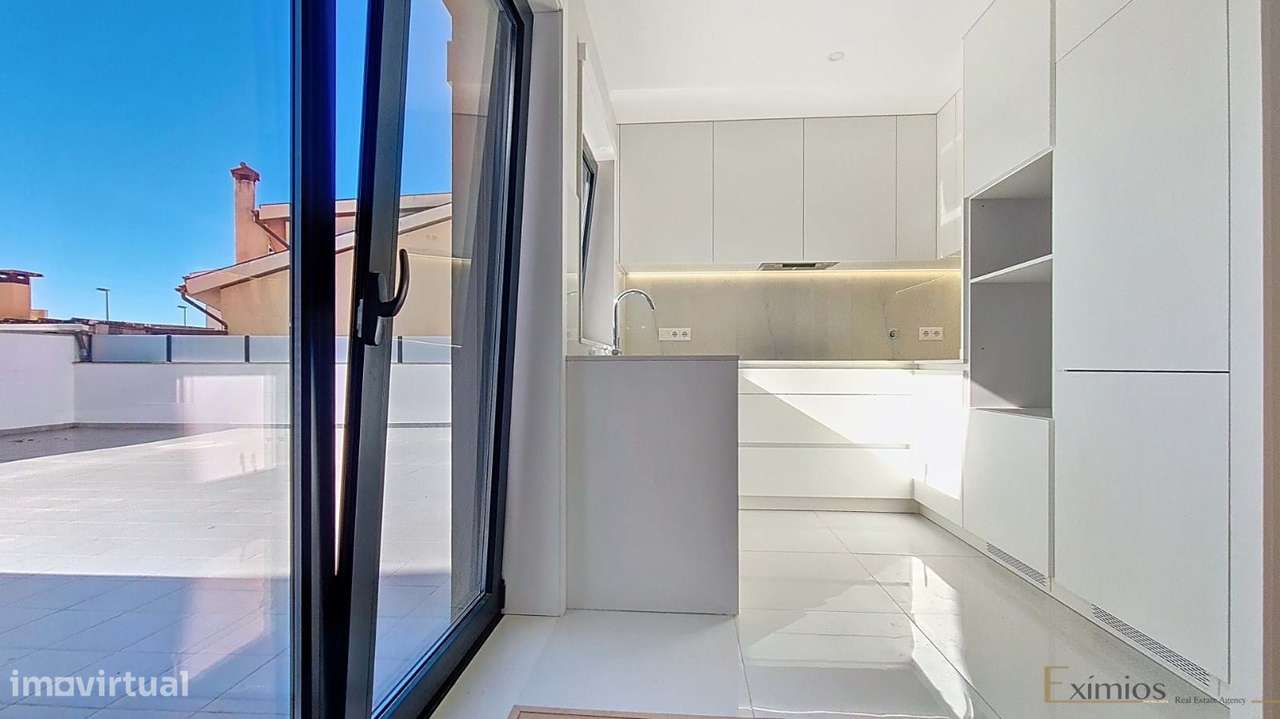 Apartamento T3 Duplex novo, no centro da Póvoa de Varzim - Grande imagem: 2/23
