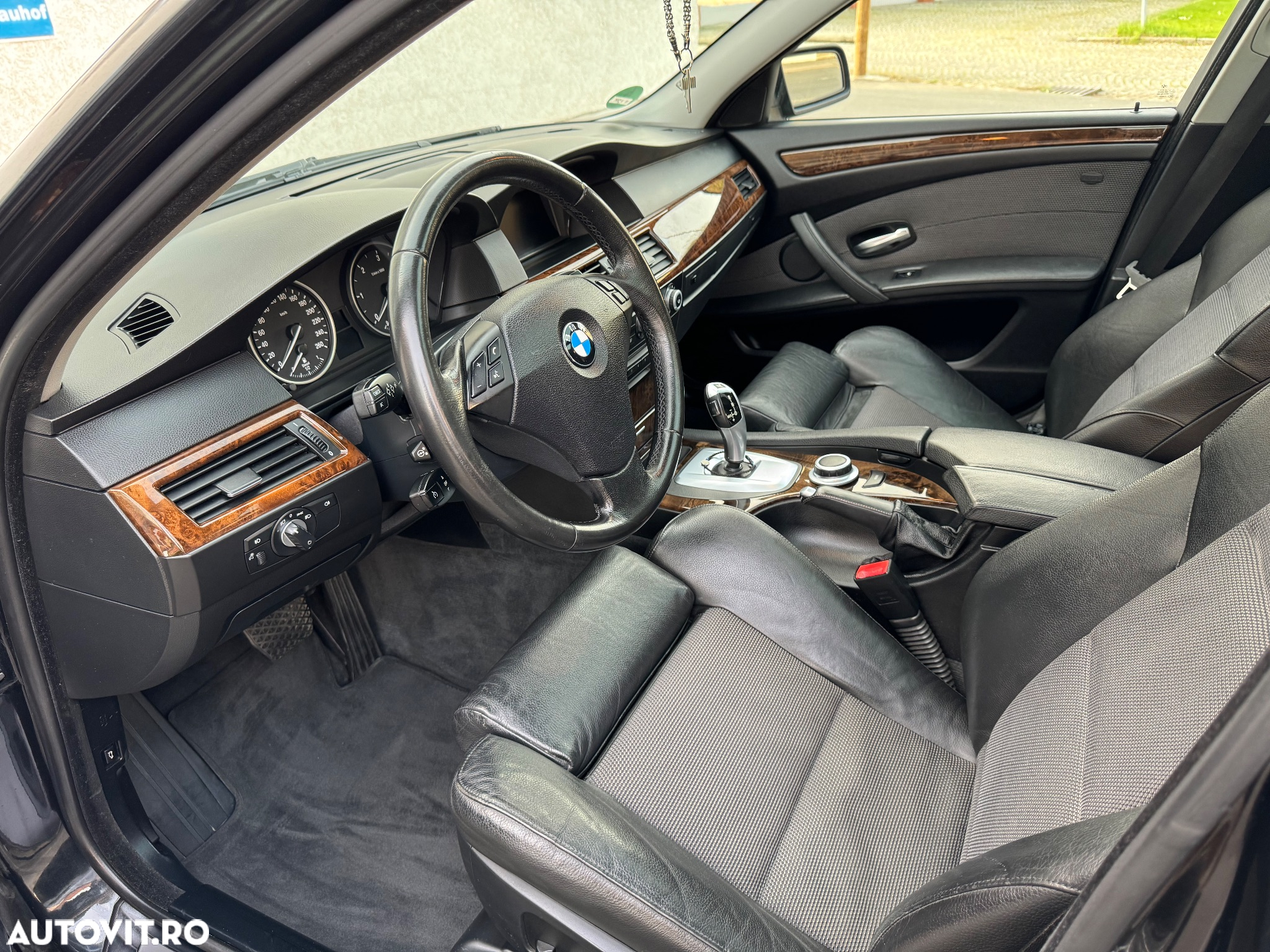 BMW Seria 5 525d Touring Aut. Edition Exclusive - 7