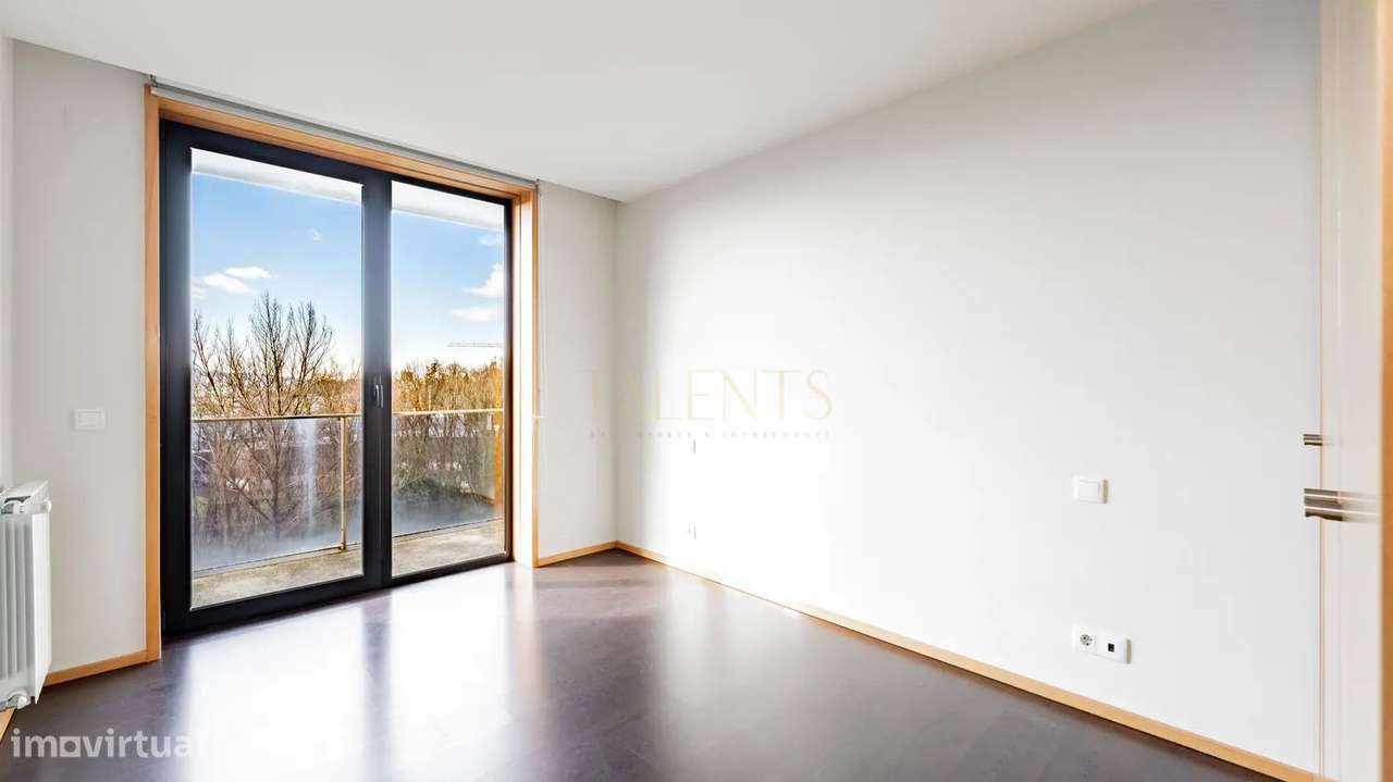 Apartamento T1 Azurém Guimaraes com Varanda Panorâmica - Grande imagem: 5/29