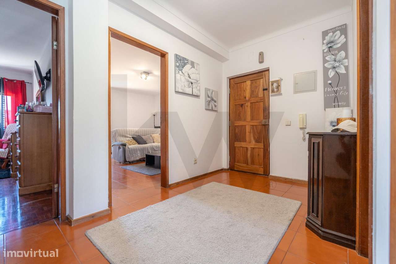 Fantástico apartamento T2 em excelente estado de conservação - Grande imagem: 5/36