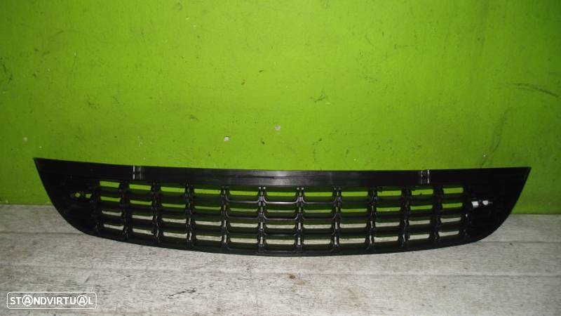 Grelha Para Choques Frente Opel Astra J - 2009 / 2012 - G267 - 1