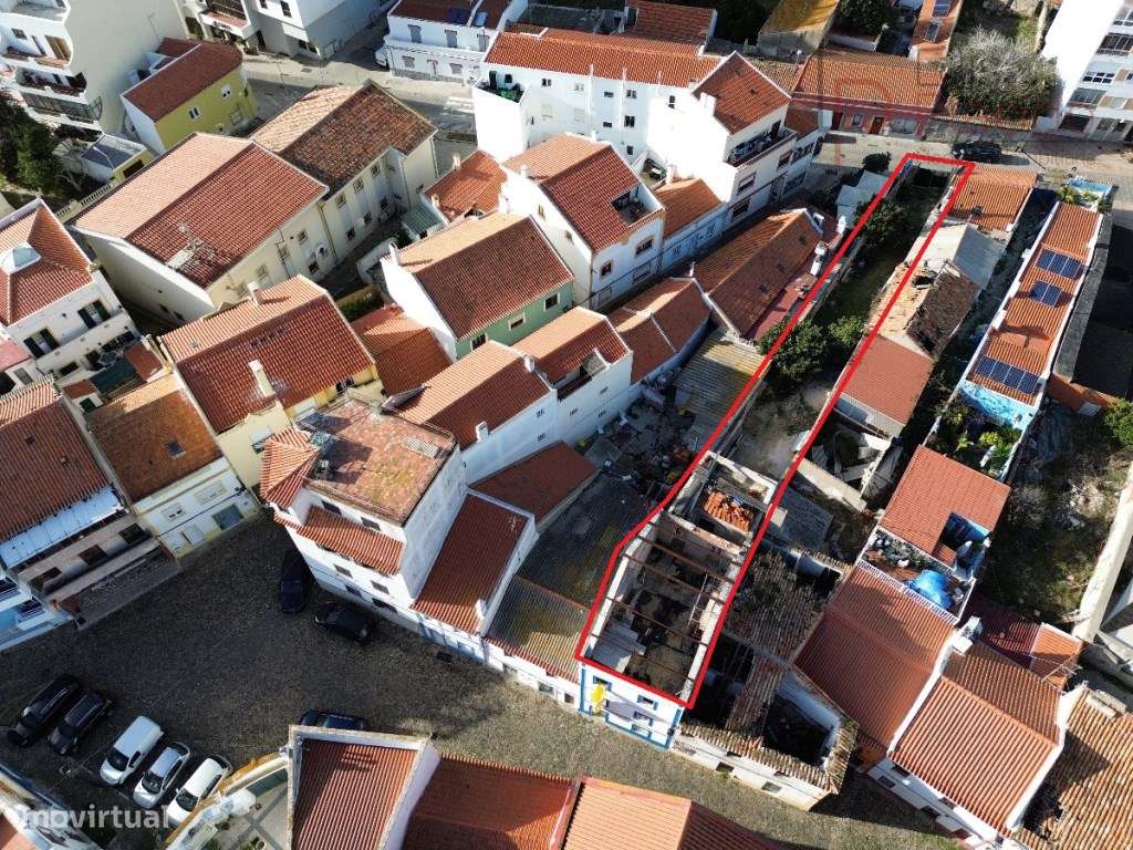 Moradia Centro Histórico de Sines | Projeto Aprovado | Excelente Te...-14