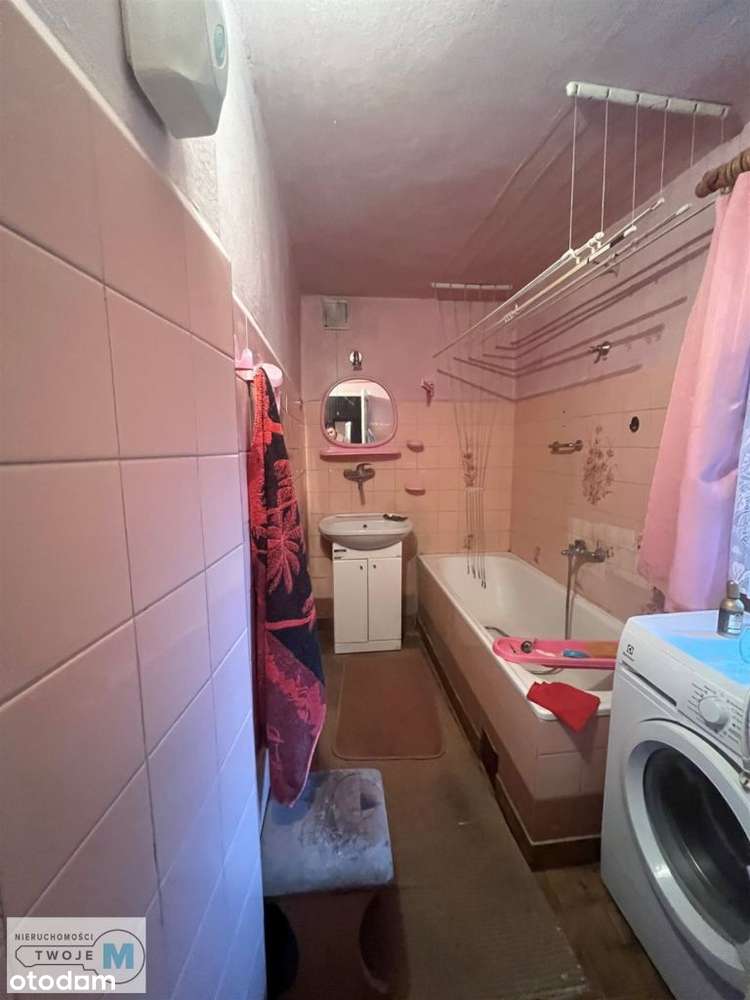 Dom w spokojnej okolicy-8