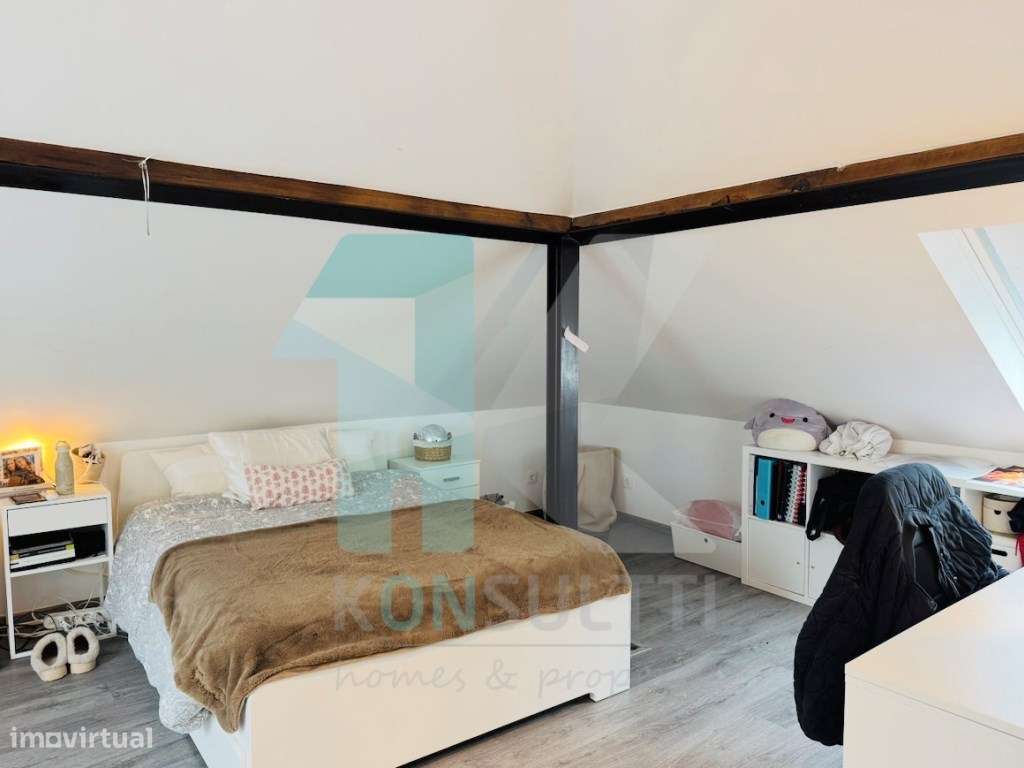 Moradia T3 + T2 em São João do Estoril - Alapraia-30