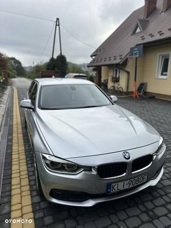 BMW Seria 3 318d Sport Line - 1