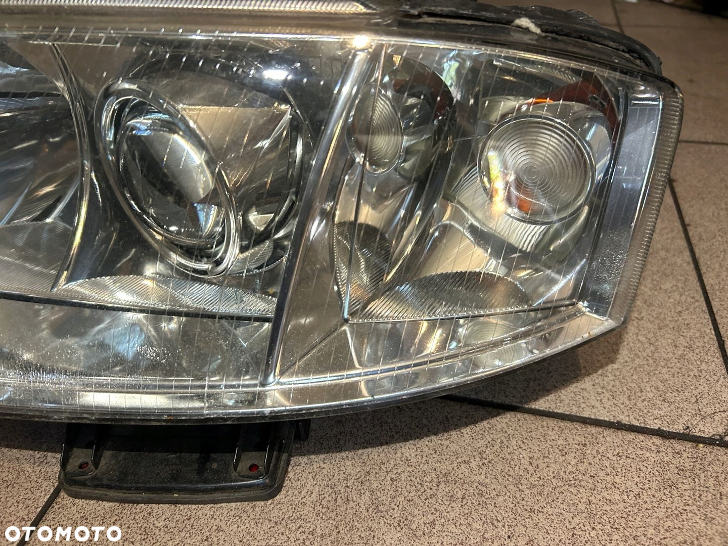 LAMPA BI XENON LEWA PRZÓD AUDI A6 S6 RS6 C5 4.2 V8 LIFT USZKODZONA - 5