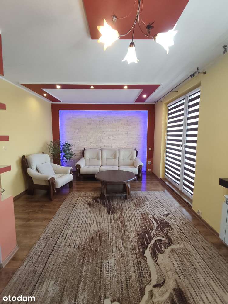 M-5 ul Wrzosowa z prywatnym parkingiem.-1