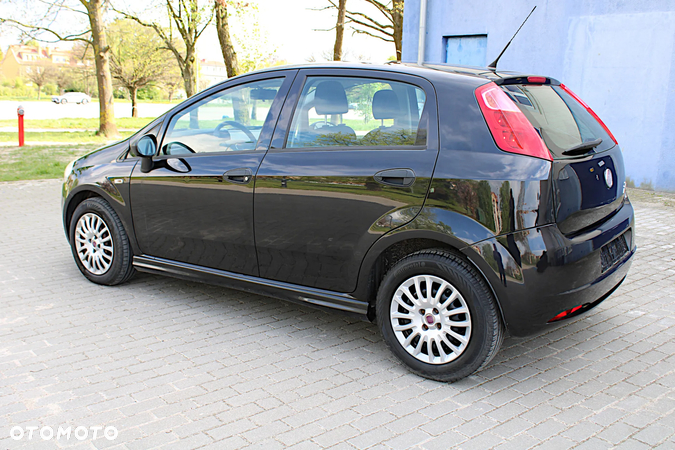 Fiat Grande Punto - 4