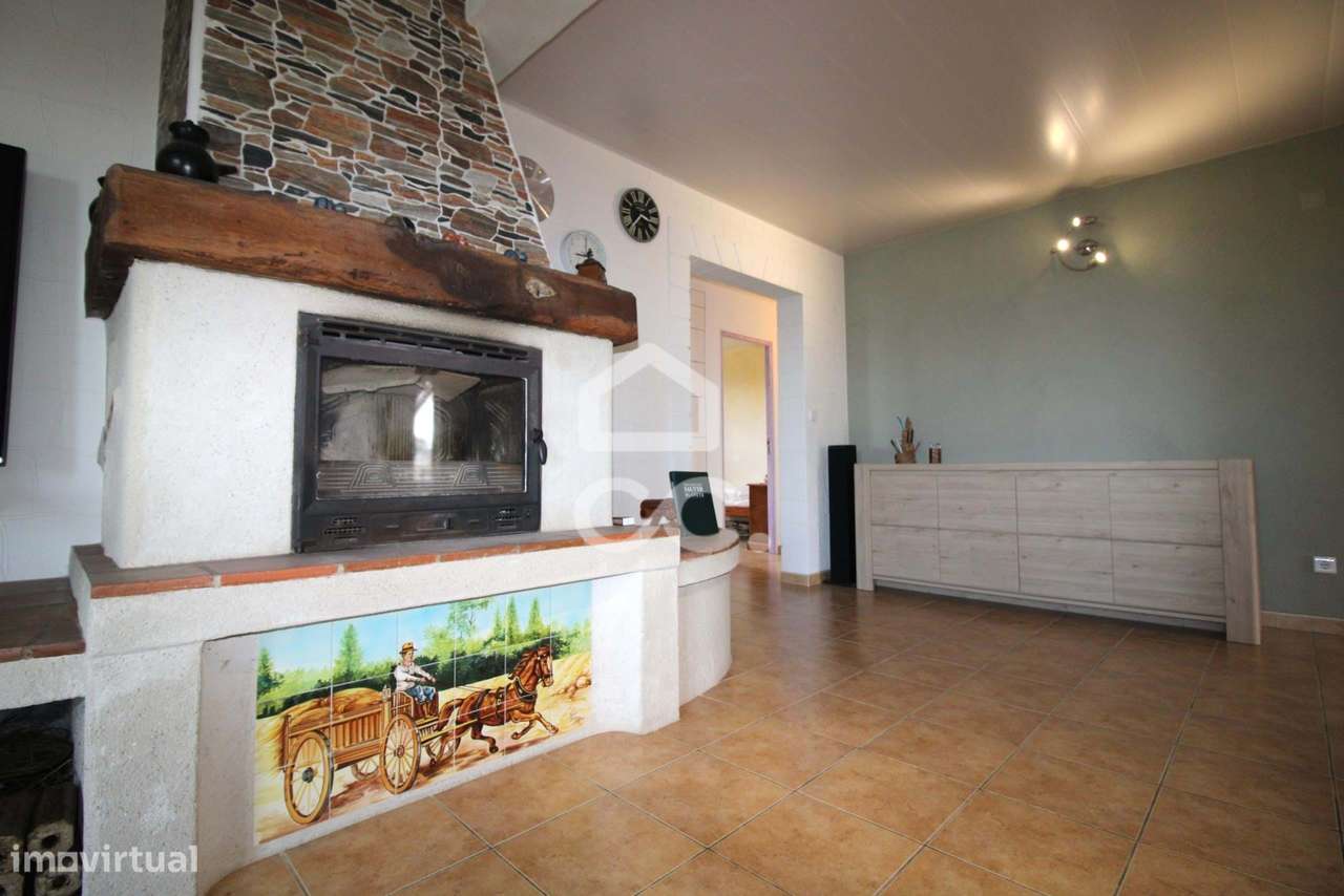 Moradia T3 térrea Isolada com vista desafogada e terreno com 4500m2  – - Grande imagem: 5/33