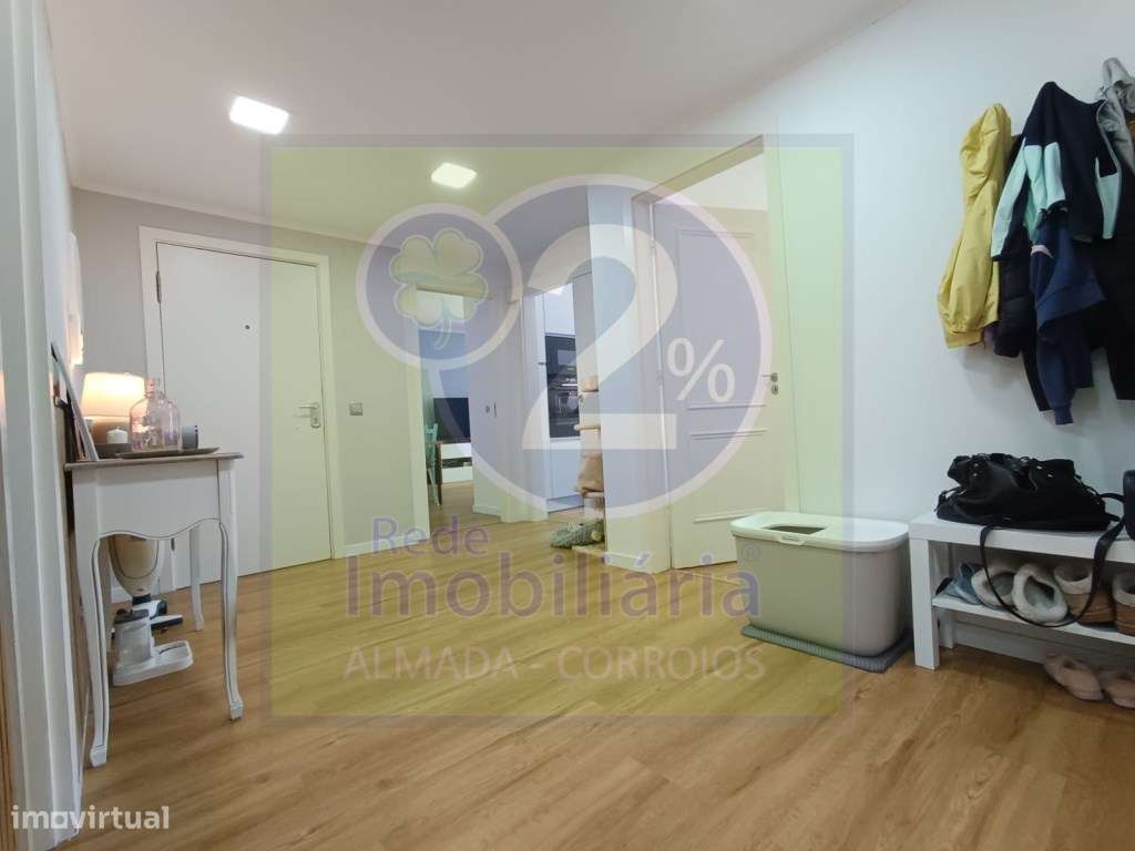 Apartamento T3, boas áreas-17