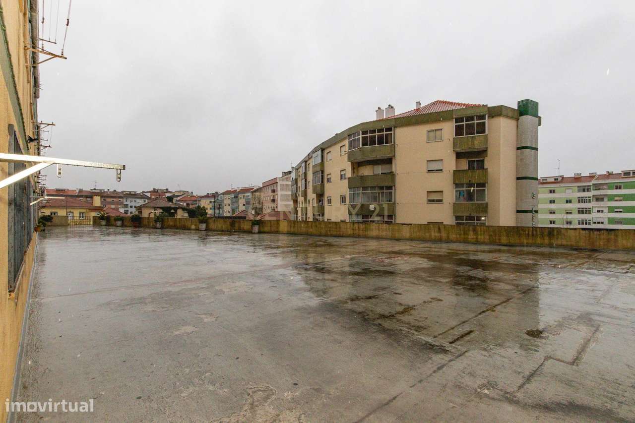 Apartamento T1 em Agualva-Cacém-12