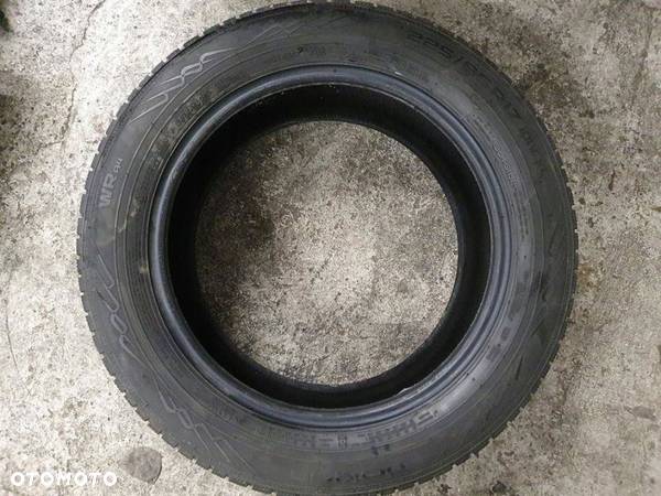 225/55R17 Nokian WR A4 XL para opon zima 5,0mm - 4