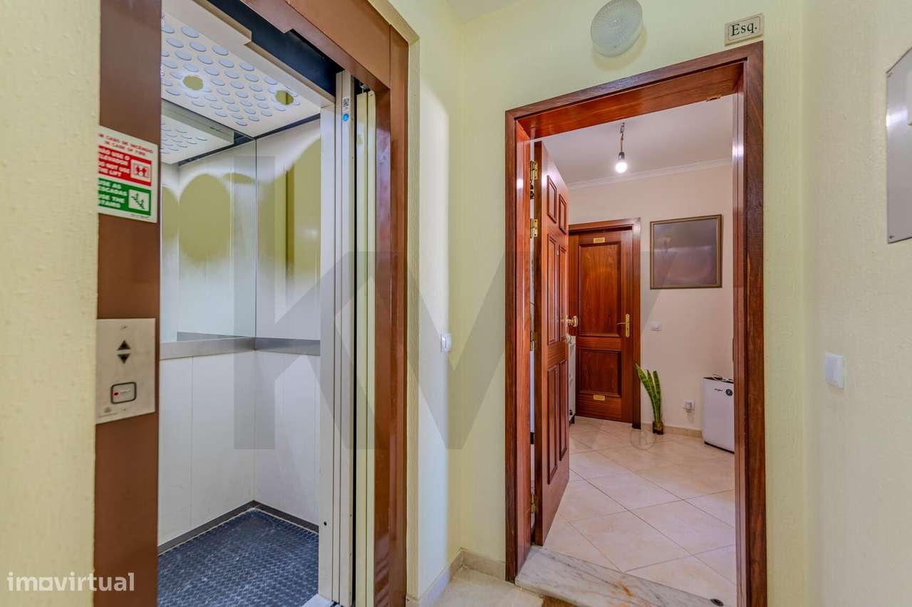 Apartamento T2 (ex T3) com terraço e marquises – Olhão - Grande imagem: 3/37