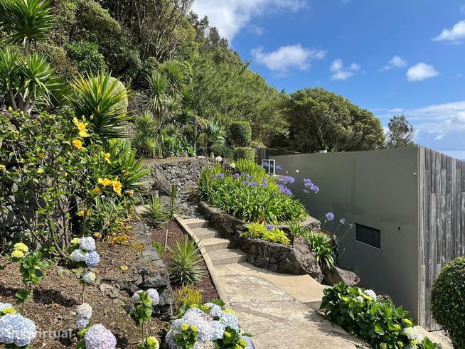 Deslumbrante Moradia com Vista para o Mar em São Miguel | 3 Quartos co-20