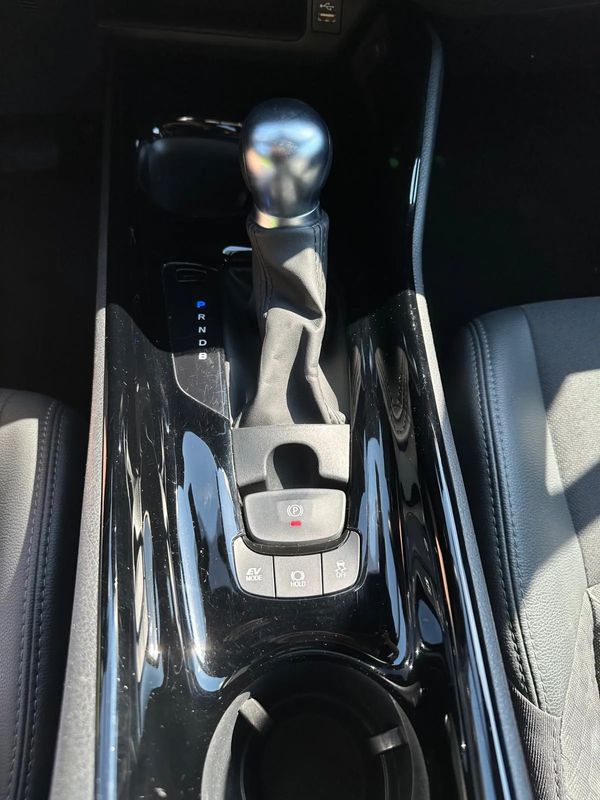 Toyota C-HR 1.8 HSD 122 CP 4x2 CVT Cult - 24