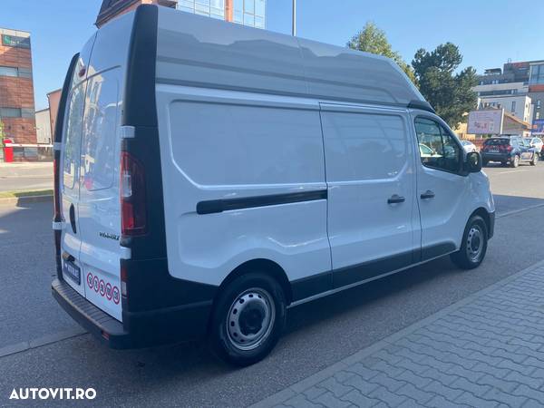 Renault TRAFIC - 9