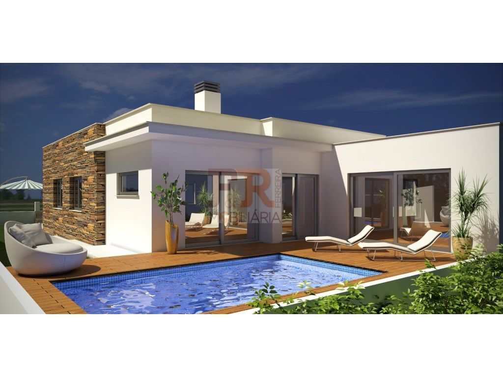 Moradia Isolada T3+1 com Piscina. Quinta do Conde