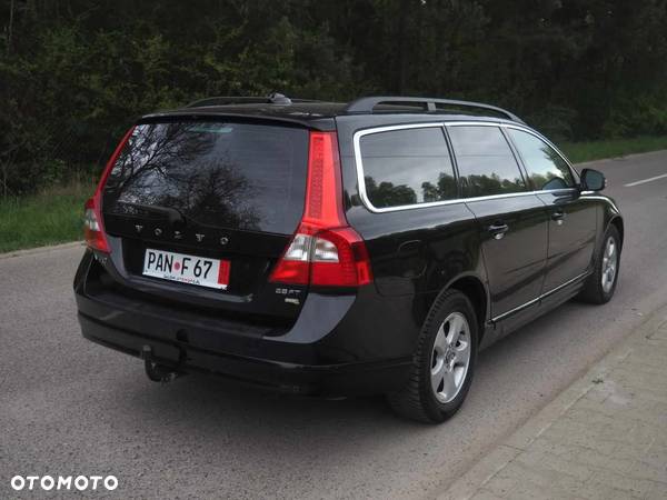 Volvo V70 2.5T Summum - 14