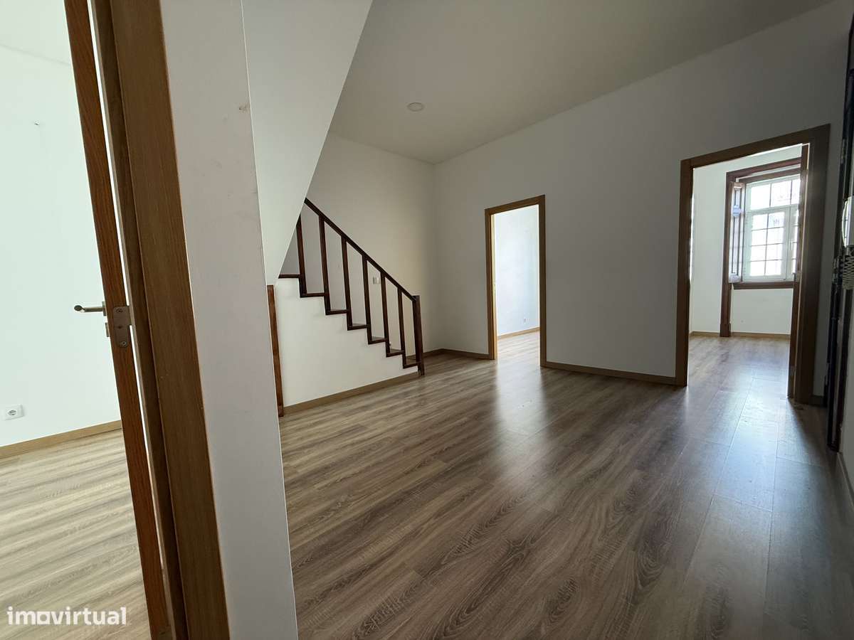 Oportunidade  DUPLEX T3 + 2  Campo Ourique - Grande imagem: 5/38