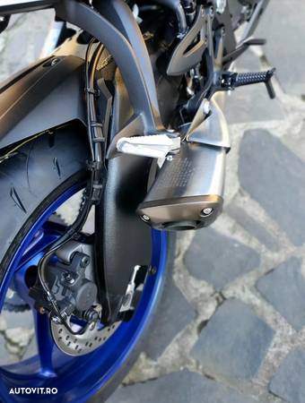 Suzuki GSX-S 1000 - 11