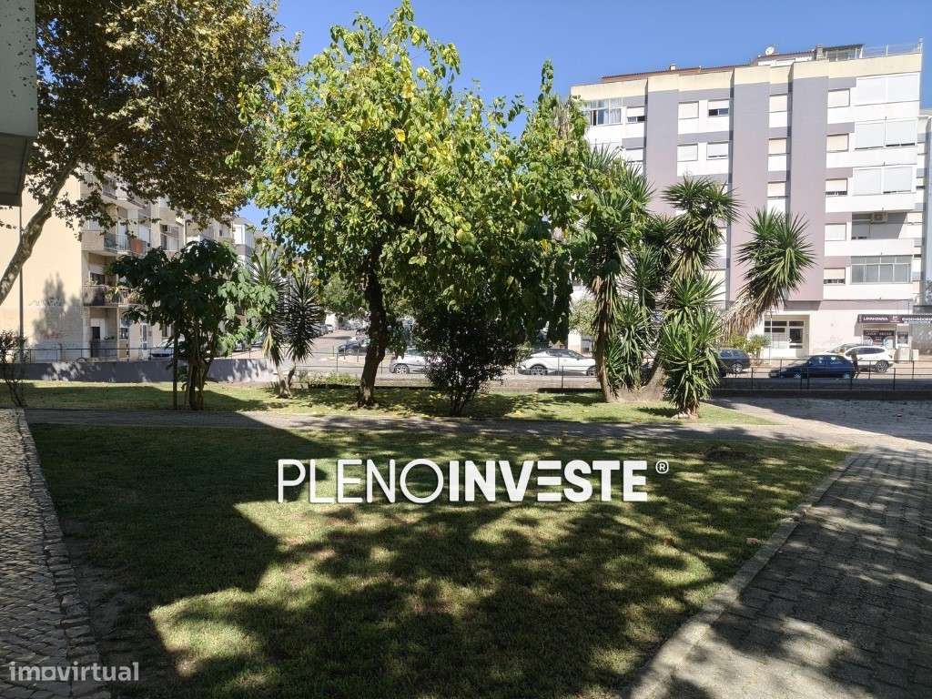 T2 totalmente remodelado em Corroios-27