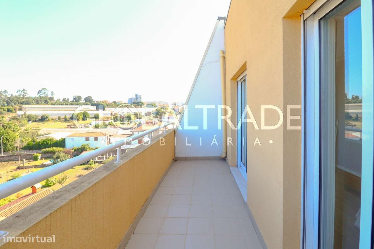 Apartamento T3 Renovado em Valbom-38