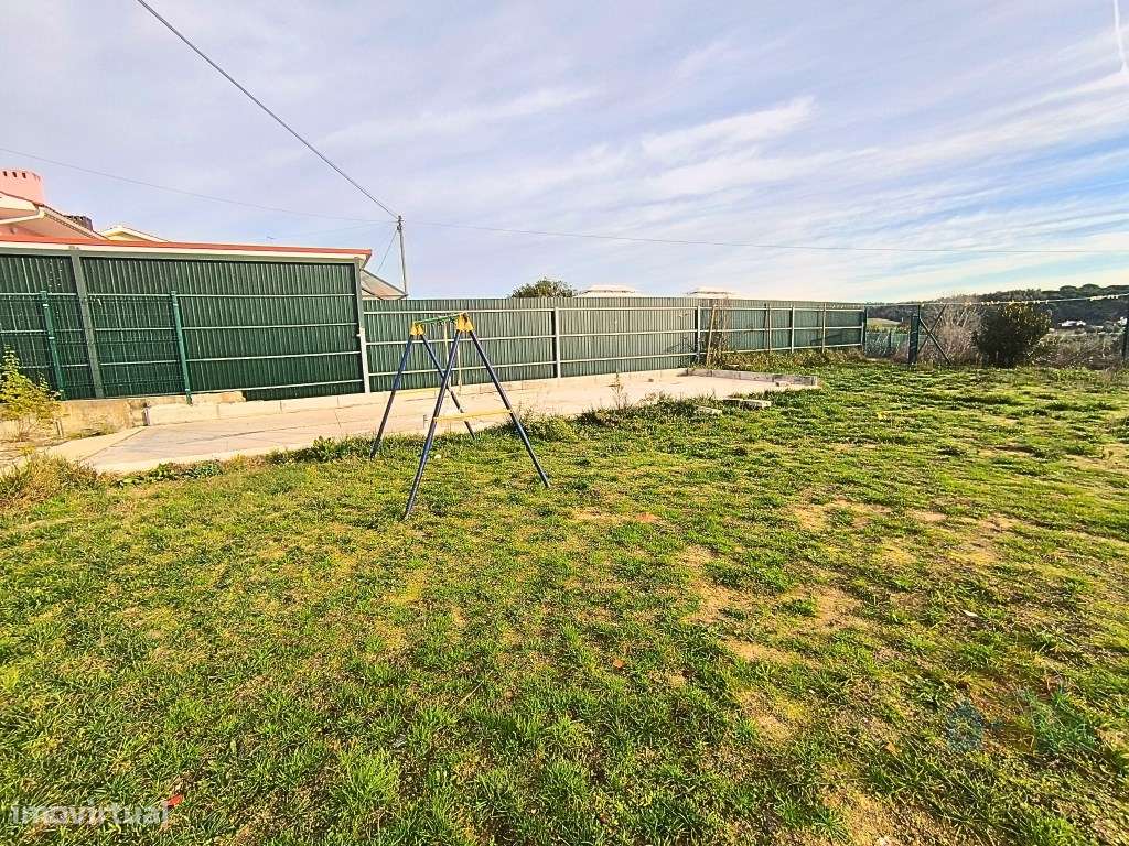 Moradia T3 Independente com terreno a 5 minutos de Tomar-20