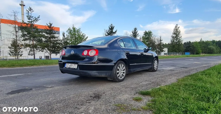 Volkswagen Passat 1.8 TSI Highline - 5