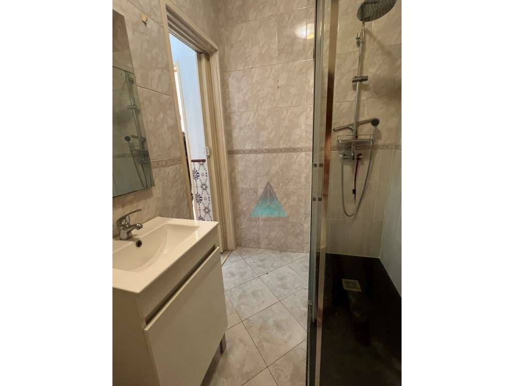 Apartamento T2 Paivas Velhas 1º andar-8