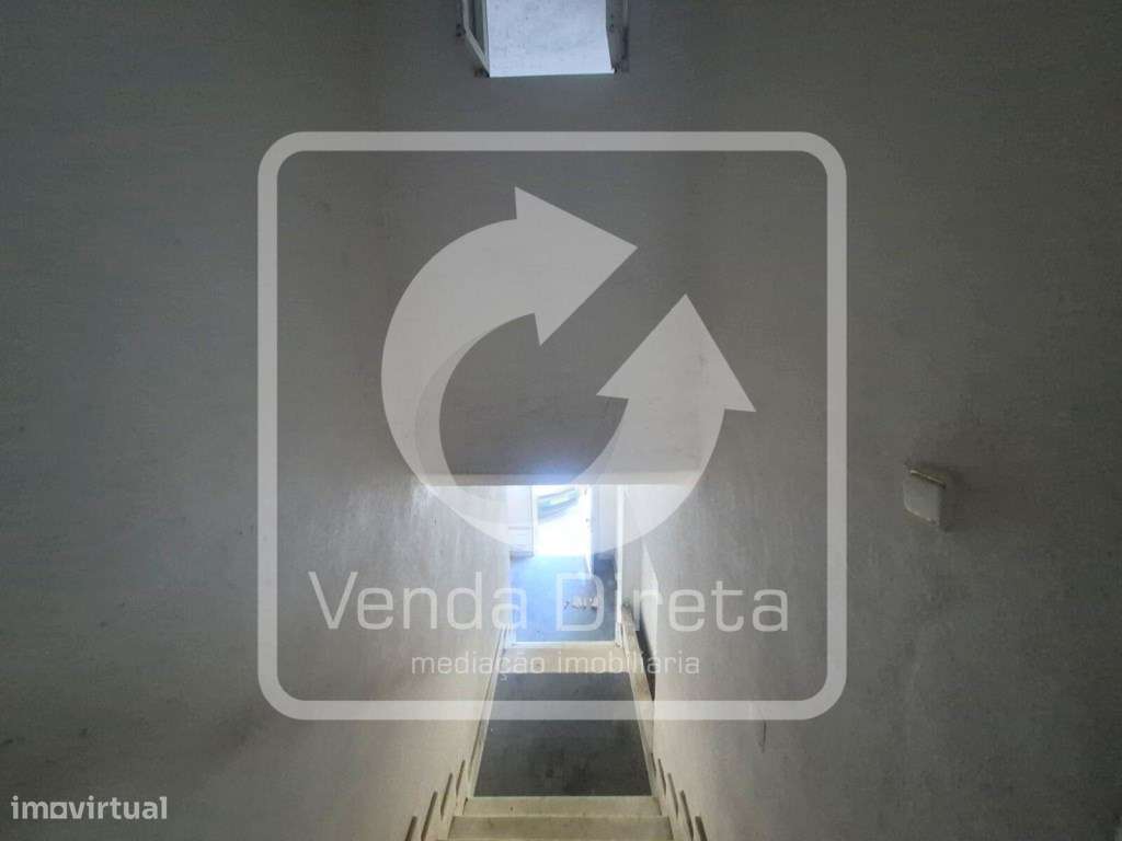 Loja/Escritório Duplex com 108 m² e Terraço no Centro do Laranjeiro...-10