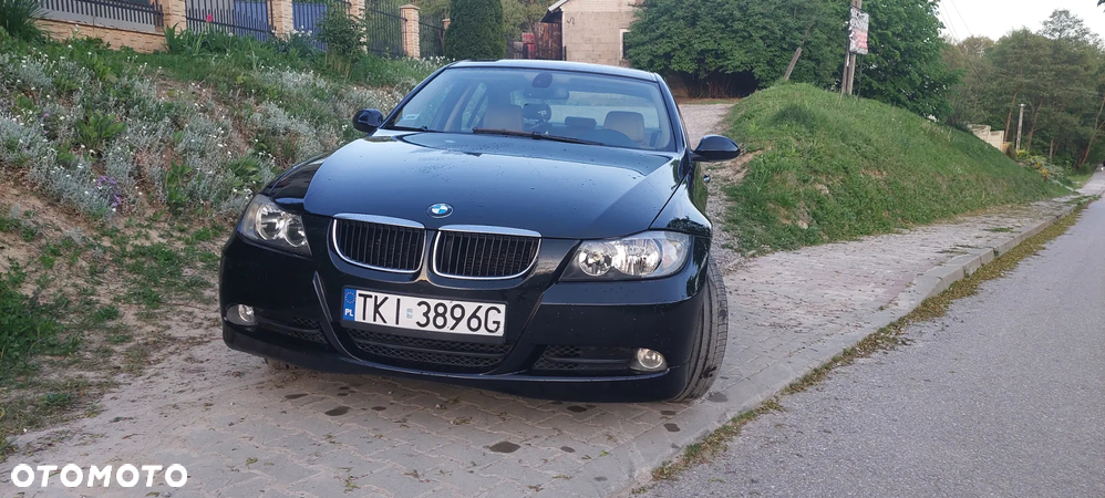 BMW Seria 3 318d - 4