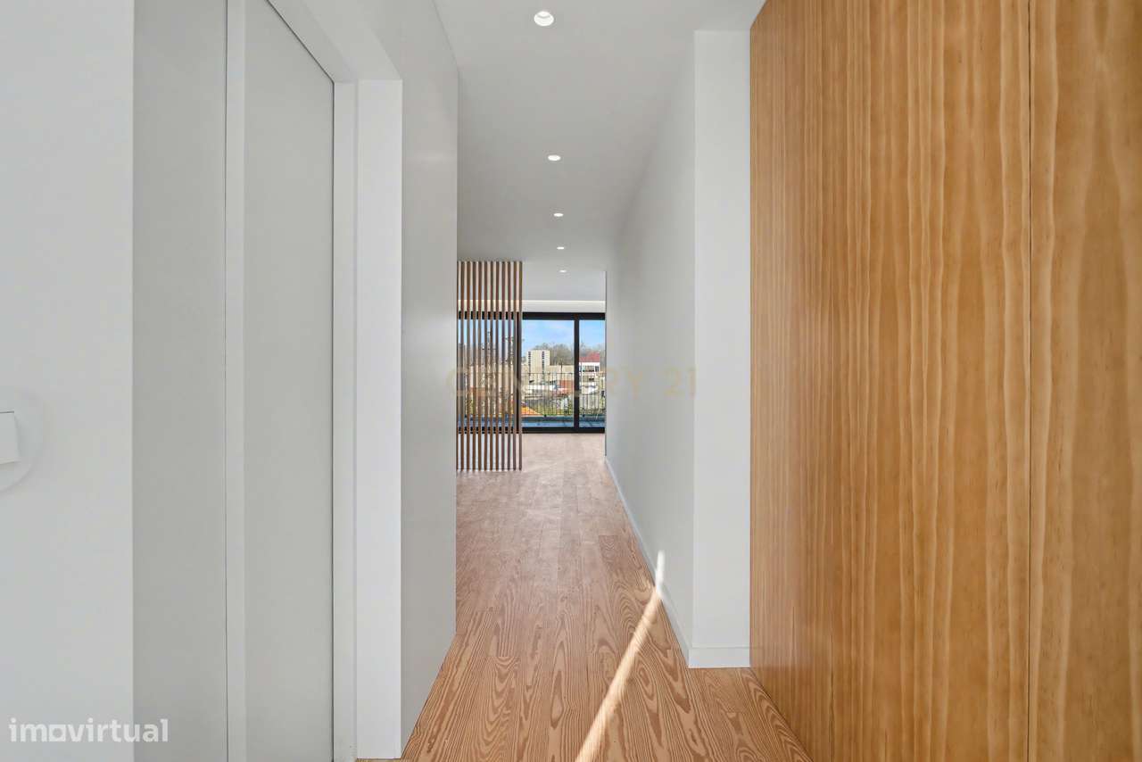 Luxuosa Moradia T4 em Matosinhos | elevador | 294,85m2-16