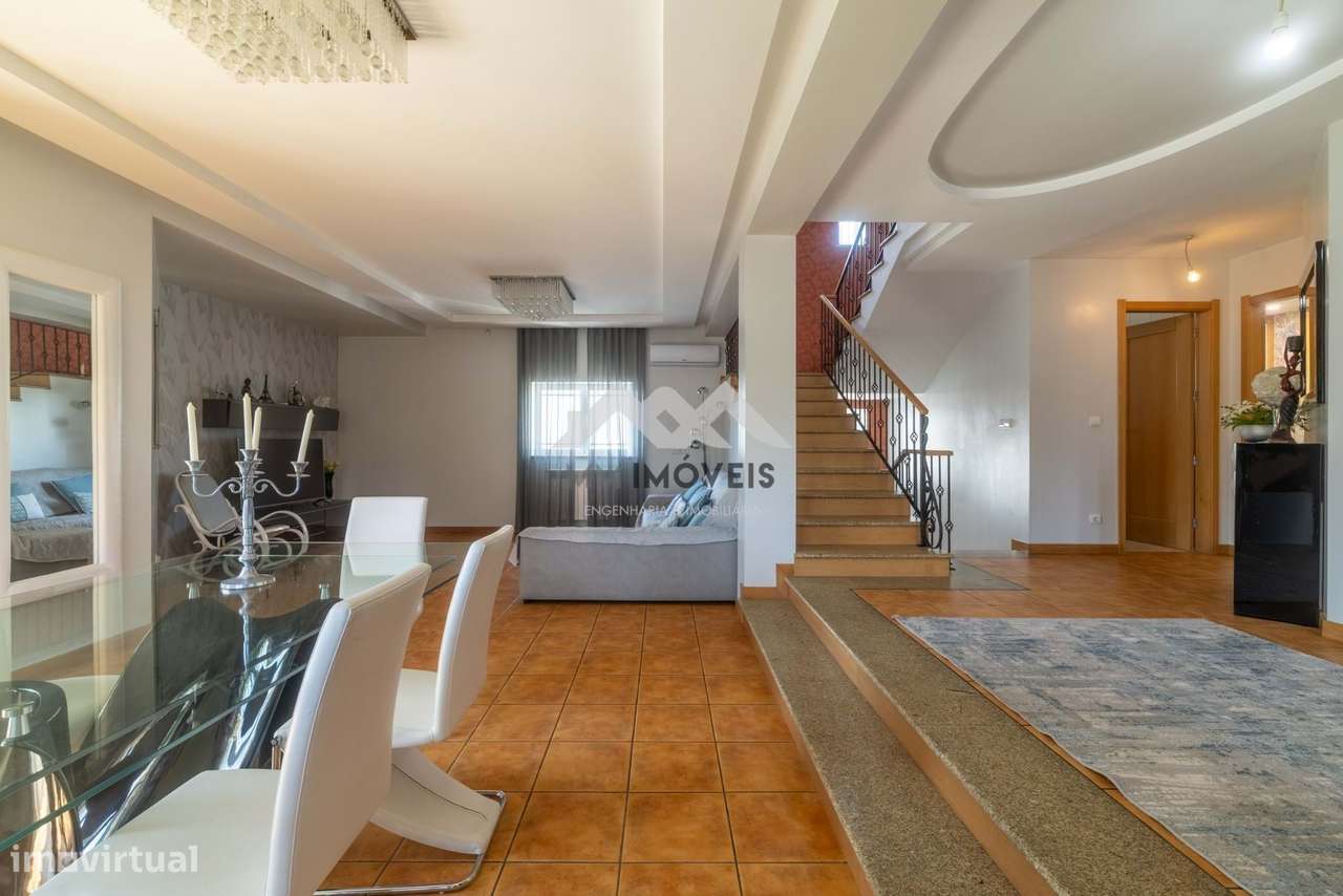 Moradia T4 | Piscina | Jardim | 4 frentes | Praia Fluvial-4