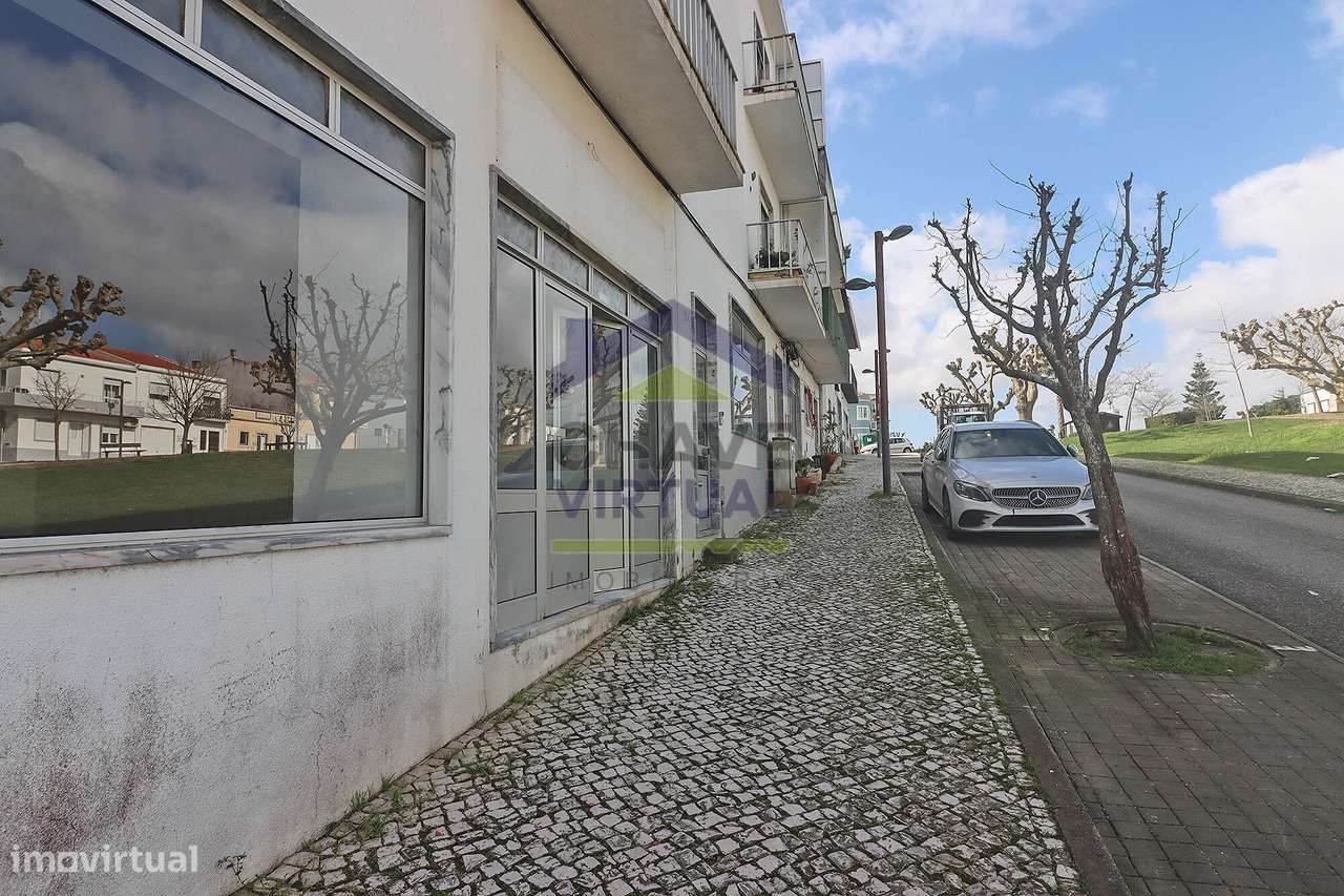 Estabelecimento Comercial - Centro Bombarral - Grande imagem: 3/15