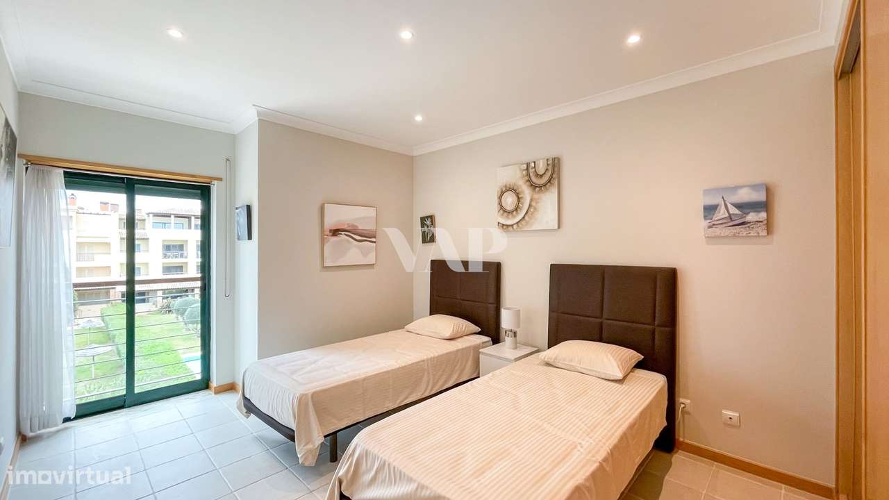 Apartamento T2 com rooftop exclusivo com vista mar, Vilamoura - Grande imagem: 4/32