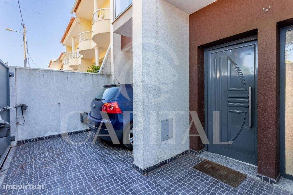 Moradia T3 - Foros de Amora-34