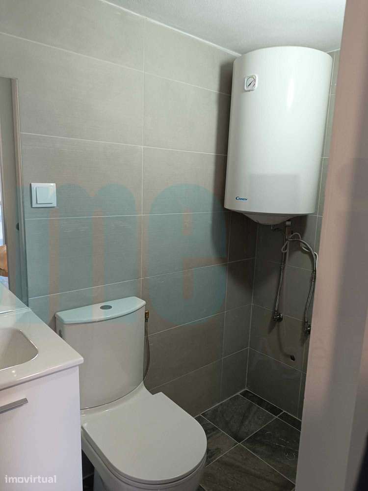 Prédio Rés do Chão | 2 Moradias Independentes | Pinheiro de Loures-4