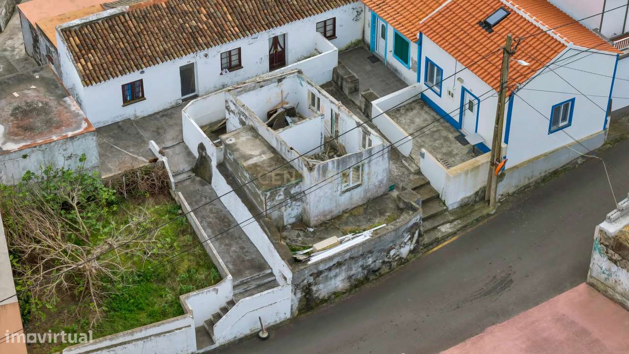 Ruina para recuperação na Vila de Porto Judeu - Grande imagem: 5/8