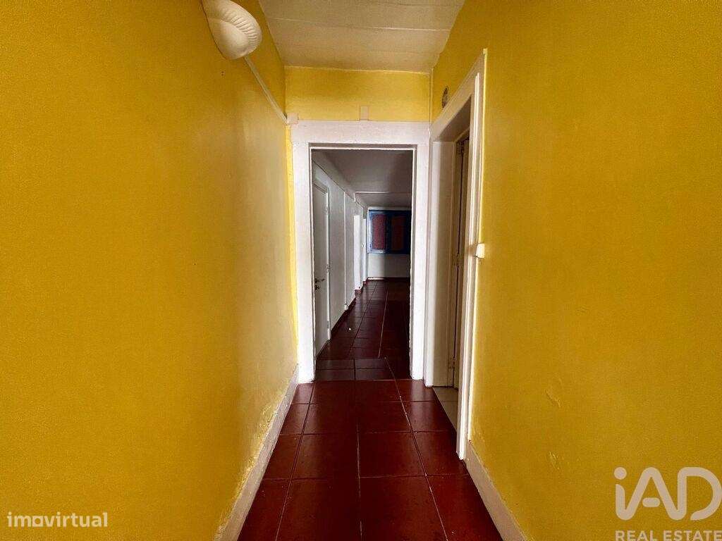 Prédio T12 em Caldas da Rainha - Nossa Senhora do Pópulo, Coto e São G - Grande imagem: 4/22