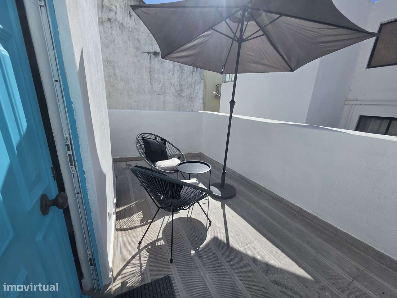 Moradia T1 + 1 com 2 terraços perto do Mar e Marina-22