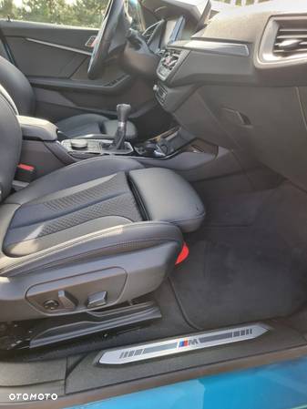 BMW Seria 2 218i M Sport - 9